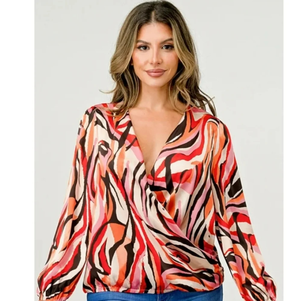 MILEY+MOLLY Surplice front long sleeve loose fit blouse top. Red/pink. MED